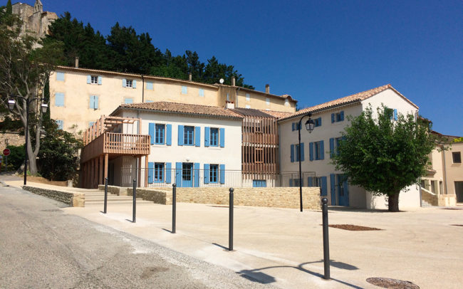 Roussas - Place & Logements Réhab tamtam architecture